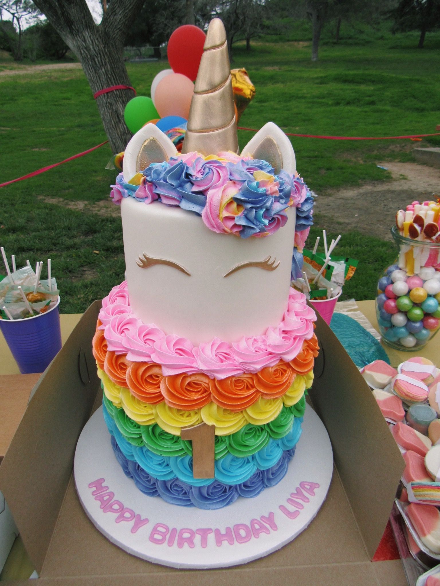 Rocking Horse to decorate Birthday cakes